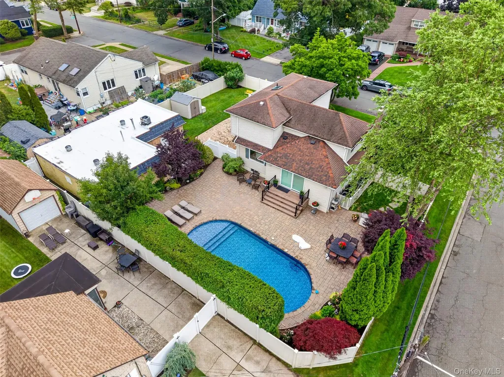1755 Grand Avenue Merrick NY 11566