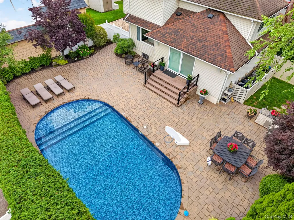 1755 Grand Avenue Merrick NY 11566