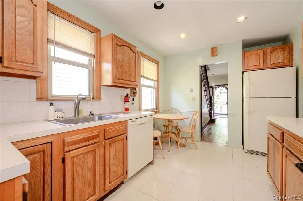 1827 Hering Avenue Bronx NY 10461