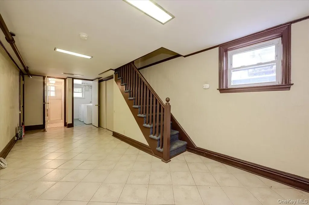 1827 Hering Avenue Bronx NY 10461