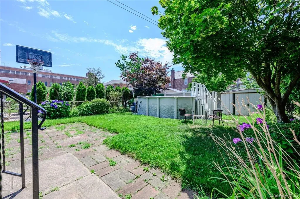 1827 Hering Avenue Bronx NY 10461