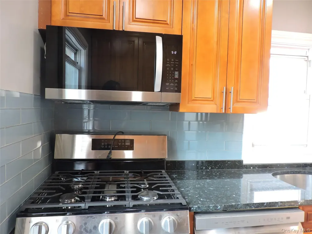 47 Hillside Avenue Freeport NY 11520