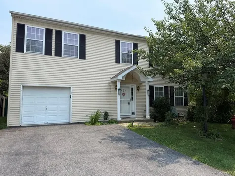 7 Pond Street Poughkeepsie NY 12603