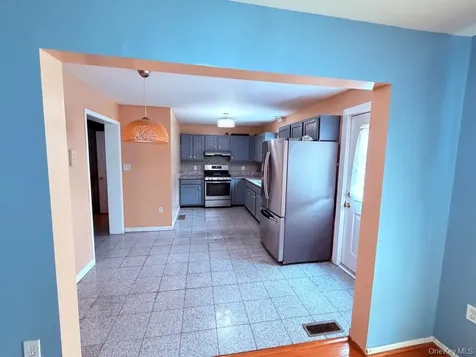 7 Pond Street Poughkeepsie NY 12603
