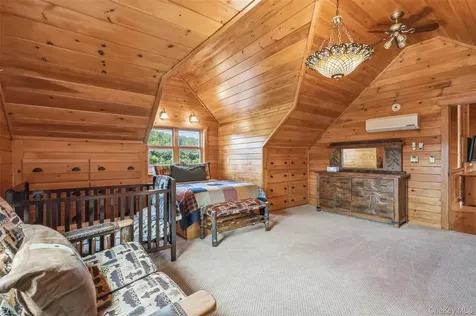91 Crawford Road Barryville NY 12719
