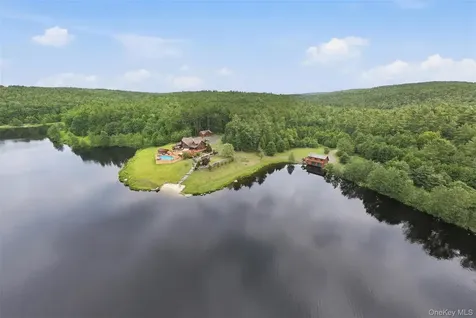 91 Crawford Road Barryville NY 12719
