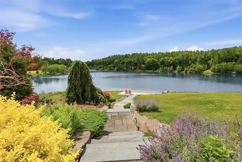 91 Crawford Road Barryville NY 12719