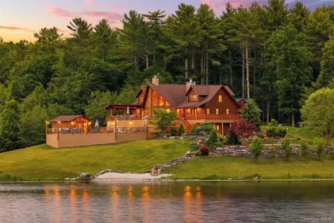 91 Crawford Road Barryville NY 12719