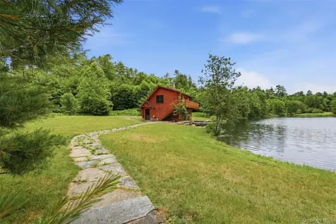 91 Crawford Road Barryville NY 12719