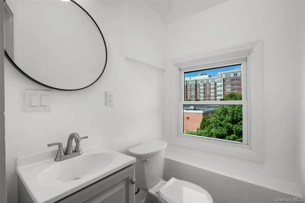 75 Waller Avenue White Plains NY 10605