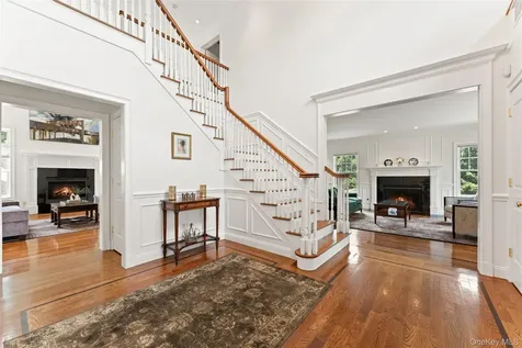 1 Cambridge Court New Rochelle NY 10804