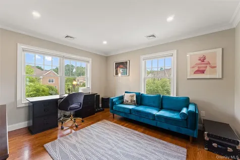 1 Cambridge Court New Rochelle NY 10804