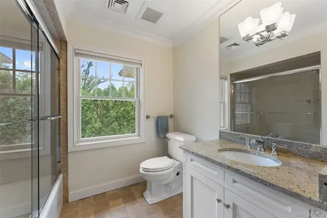 1 Cambridge Court New Rochelle NY 10804