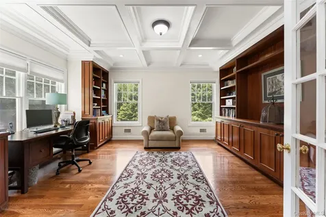 1 Cambridge Court New Rochelle NY 10804