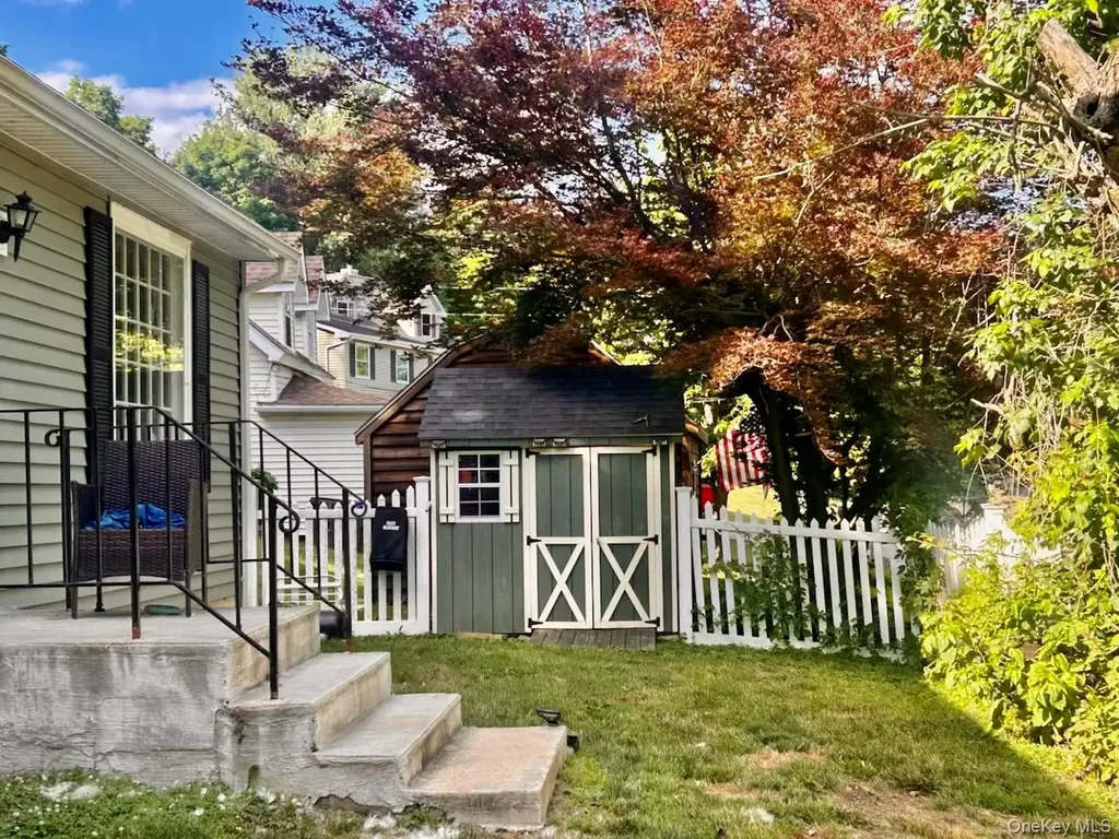 16 Clove Road Salisbury Mills NY 12577