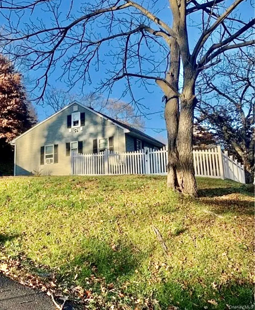 16 Clove Road Salisbury Mills NY 12577