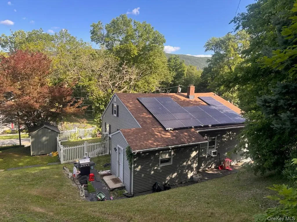 16 Clove Road Salisbury Mills NY 12577