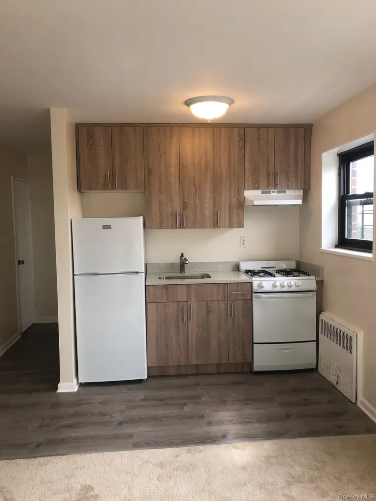 222 North Broadway Yonkers NY 10701