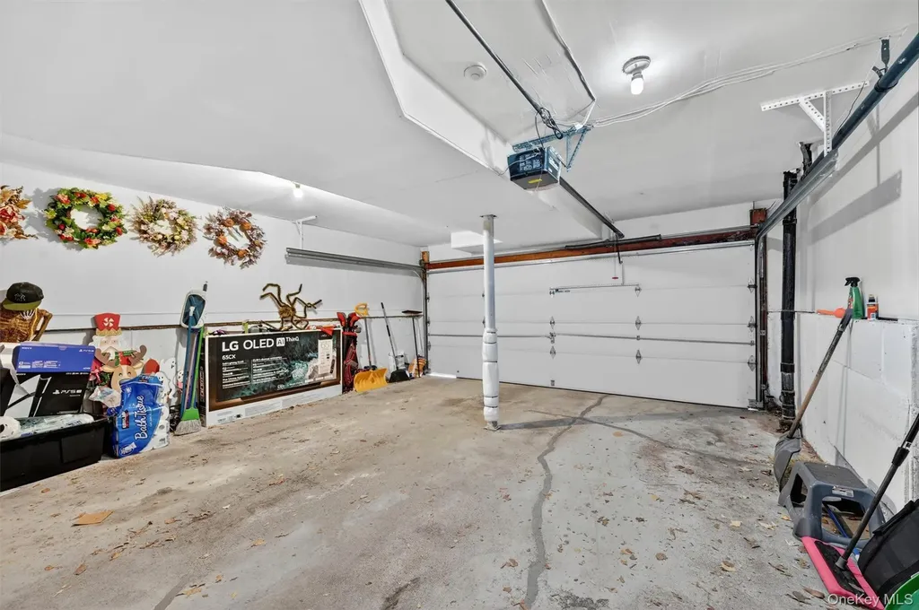 6 Linda Court Nanuet NY 10954