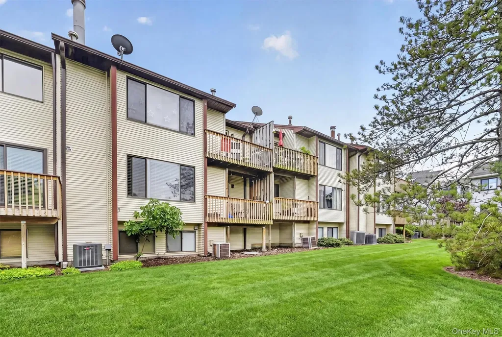 6 Linda Court Nanuet NY 10954