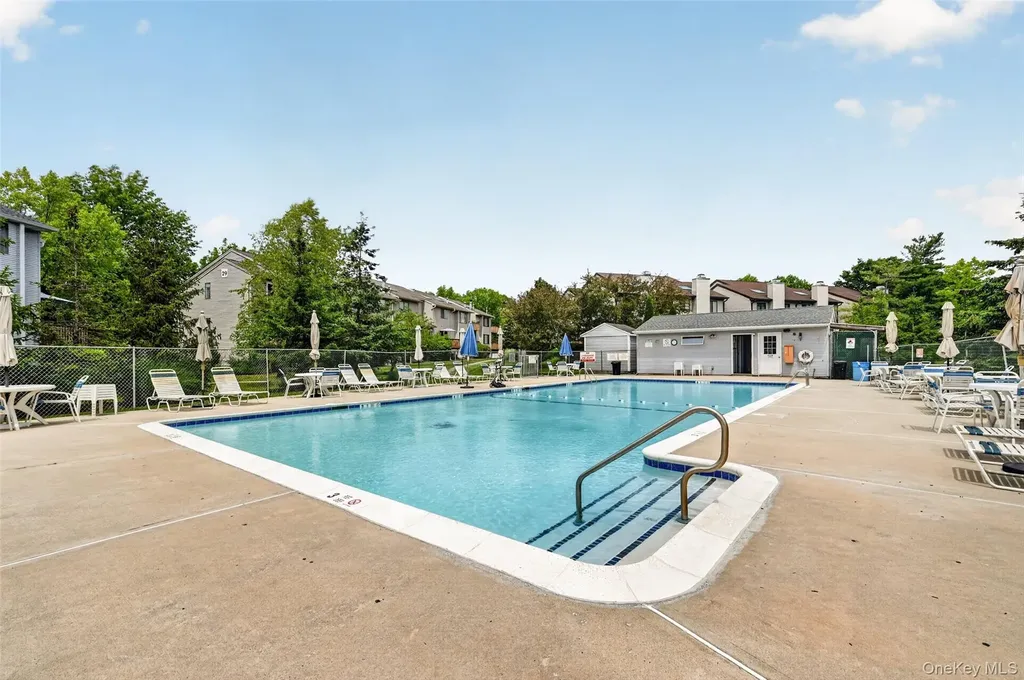 6 Linda Court Nanuet NY 10954