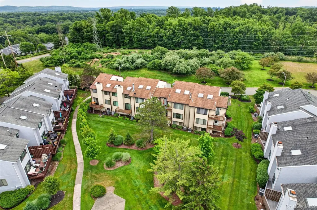 6 Linda Court Nanuet NY 10954