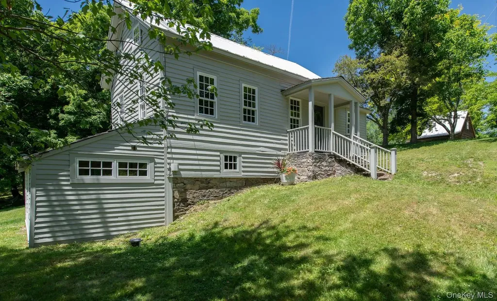 275 Pitts Road Chatham NY 12136