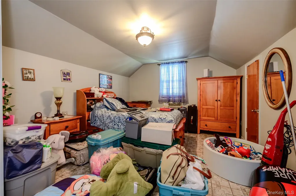 84 Ridgewood Avenue Yonkers NY 10704