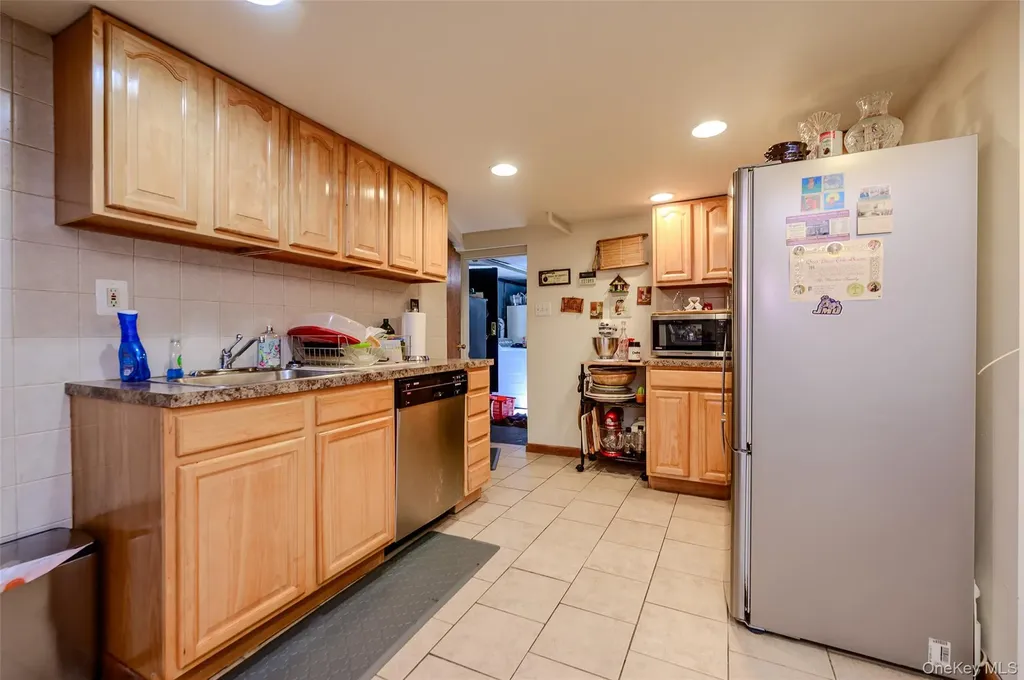 84 Ridgewood Avenue Yonkers NY 10704
