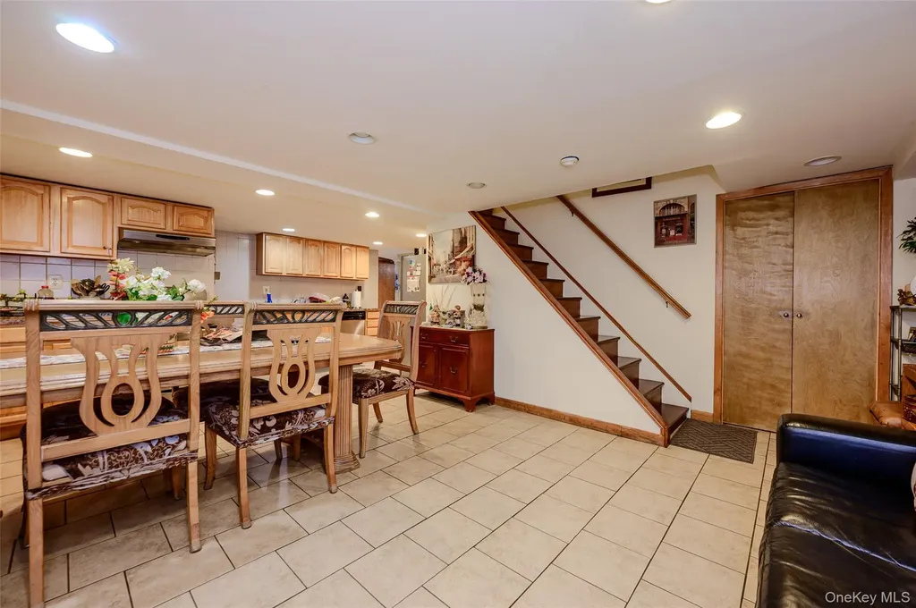 84 Ridgewood Avenue Yonkers NY 10704