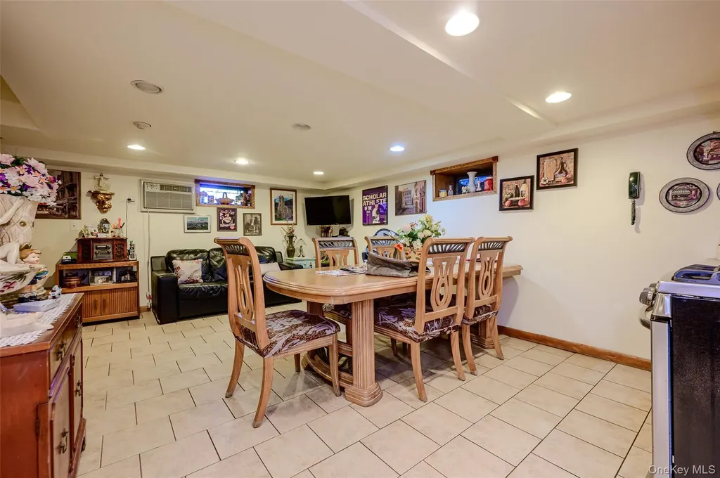 84 Ridgewood Avenue Yonkers NY 10704