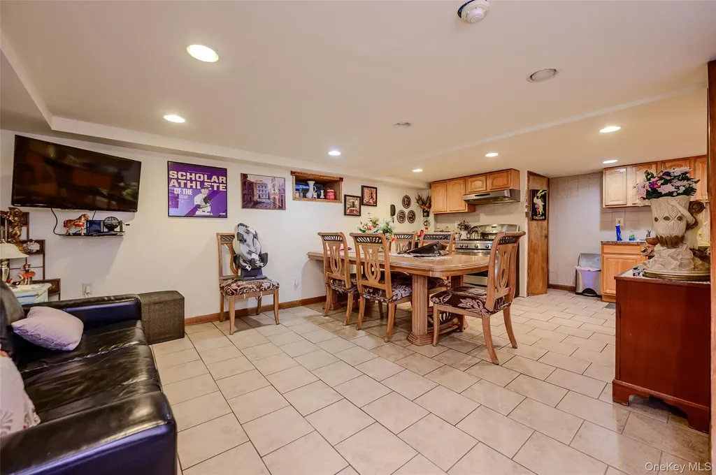 84 Ridgewood Avenue Yonkers NY 10704