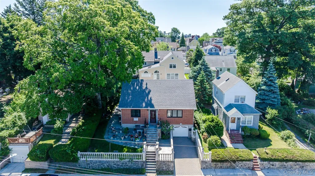 84 Ridgewood Avenue Yonkers NY 10704