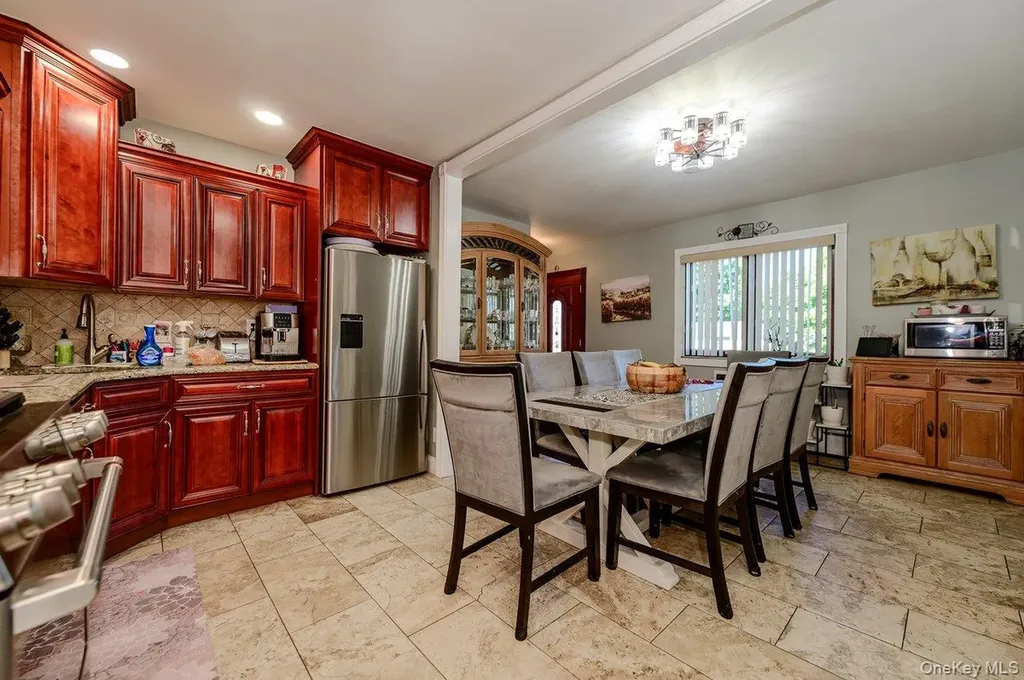84 Ridgewood Avenue Yonkers NY 10704