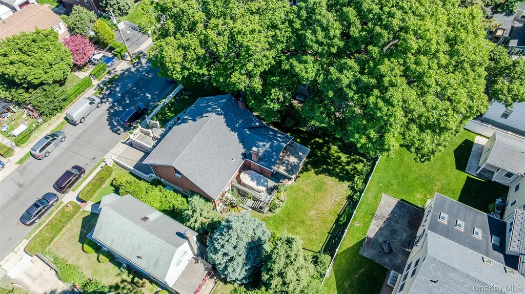 84 Ridgewood Avenue Yonkers NY 10704
