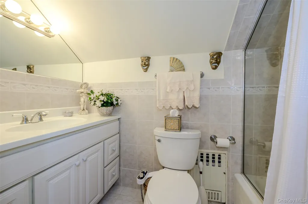 84 Ridgewood Avenue Yonkers NY 10704
