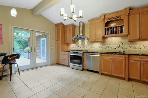 185 N Lincoln Street Pearl River NY 10965