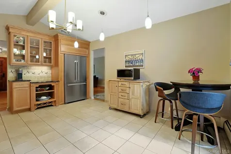 185 N Lincoln Street Pearl River NY 10965