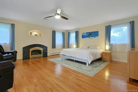 185 N Lincoln Street Pearl River NY 10965
