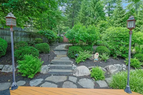 185 N Lincoln Street Pearl River NY 10965