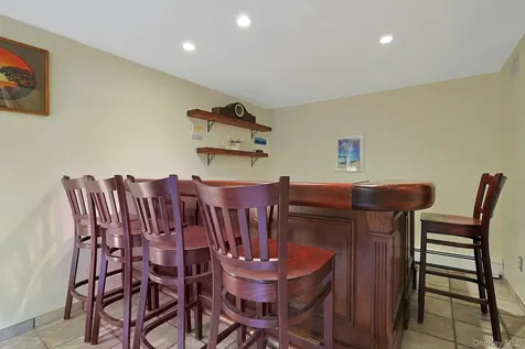 185 N Lincoln Street Pearl River NY 10965