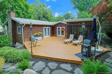 185 N Lincoln Street Pearl River NY 10965