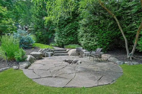 185 N Lincoln Street Pearl River NY 10965