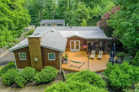 185 N Lincoln Street Pearl River NY 10965