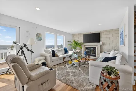 30 Milton Road Babylon NY 11702