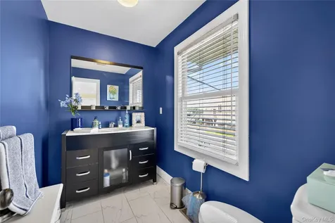 30 Milton Road Babylon NY 11702