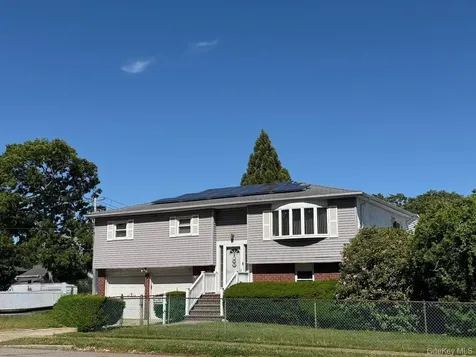 35 Grand Boulevard Massapequa Park NY 11762
