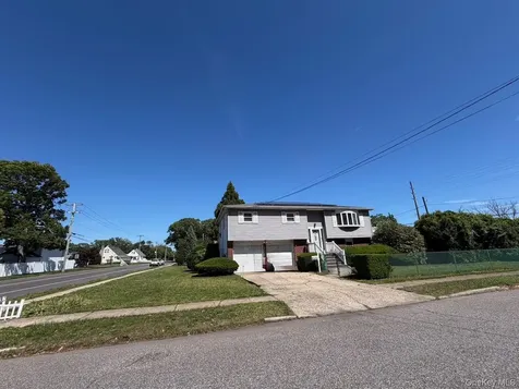35 Grand Boulevard Massapequa Park NY 11762