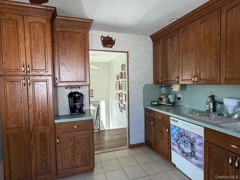35 Grand Boulevard Massapequa Park NY 11762