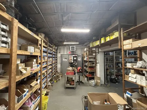 581 N State Road Briarcliff Manor NY 10510